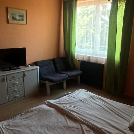 Francoise Szallo Balatonlelle Exteriér fotografie