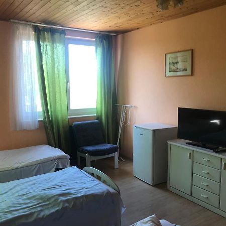 Francoise Szallo Balatonlelle Exteriér fotografie